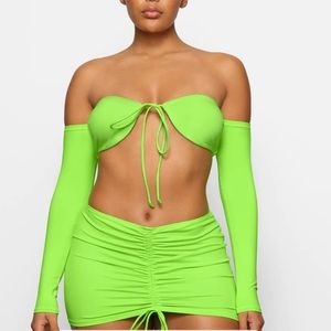 💚SKIMS SWIM LONG SLEEVE BIKINI TOP IN NEON GREEN M